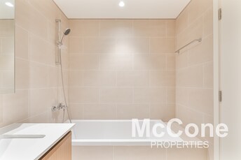 Apartment For Sale in Dubai Creek Harbour