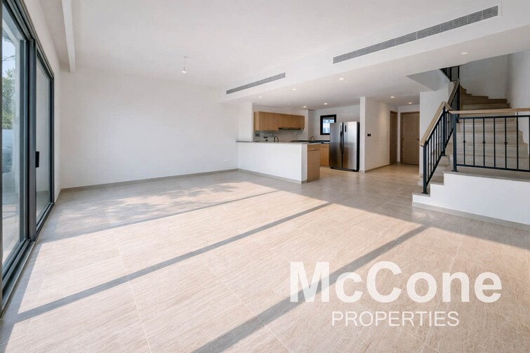  Townhouse for Sale, Damac Lagoons, Dubai