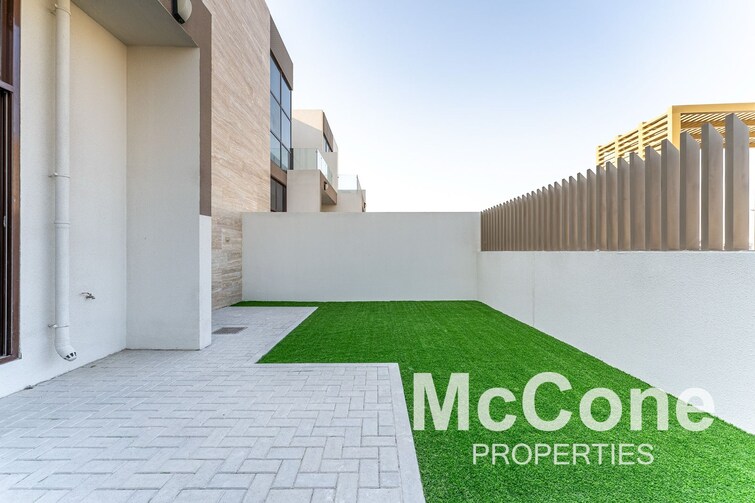 District 11 Villa for Sale, Mohammed Bin Rashid City, Dubai