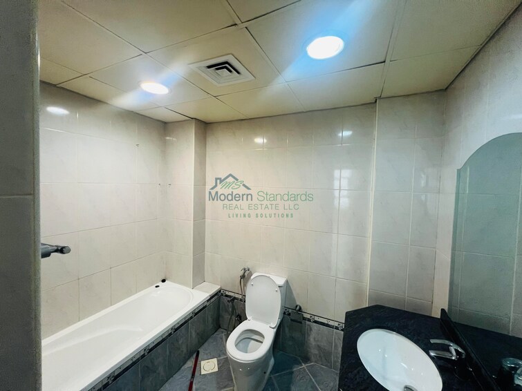 Hamza Tower Apartment for Rent, Dubai Sports City, Dubai