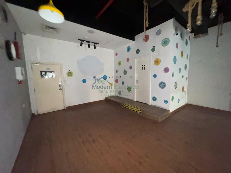 Al Mankhool Shop for Rent, Bur Dubai, Dubai