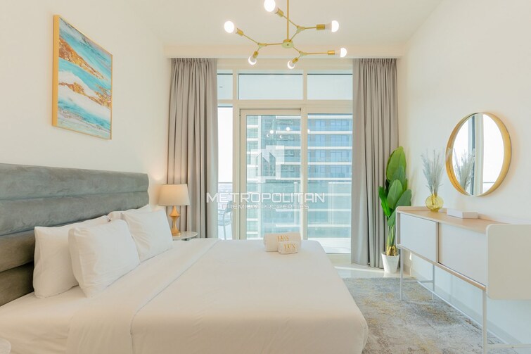 EMAAR Beachfront Apartment for Sale, Dubai Harbour, Dubai