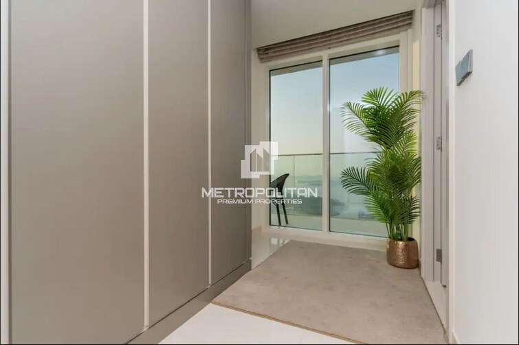 EMAAR Beachfront Apartment for Sale, Dubai Harbour, Dubai