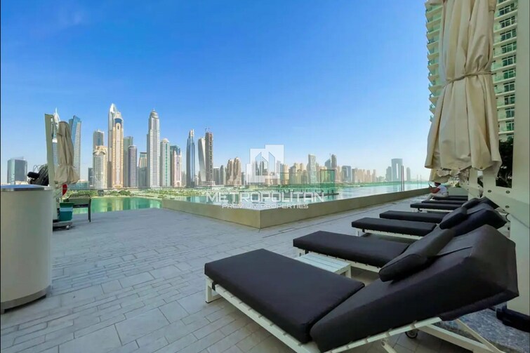 EMAAR Beachfront Apartment for Sale, Dubai Harbour, Dubai