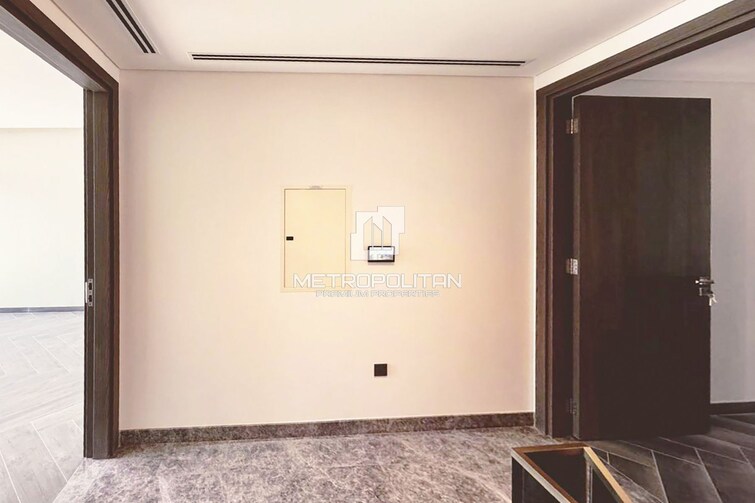 Peninsula Five Duplex for Sale, Business Bay, Dubai