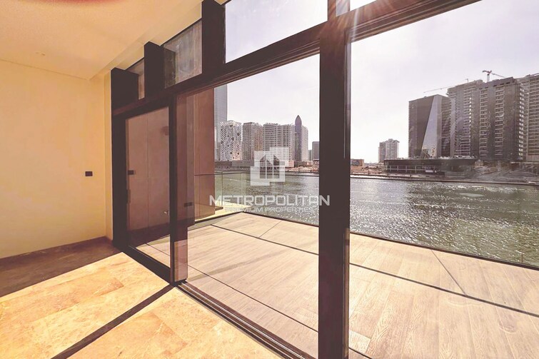 Peninsula Five Duplex for Sale, Business Bay, Dubai