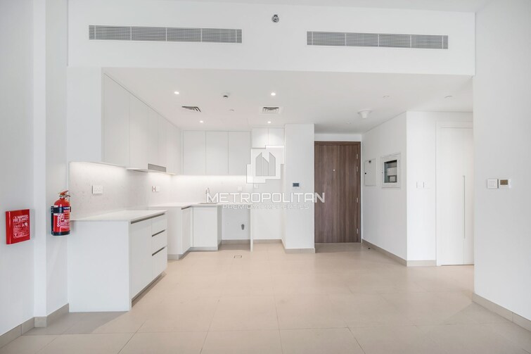  Apartment for Sale, Umm Suqeim, Dubai