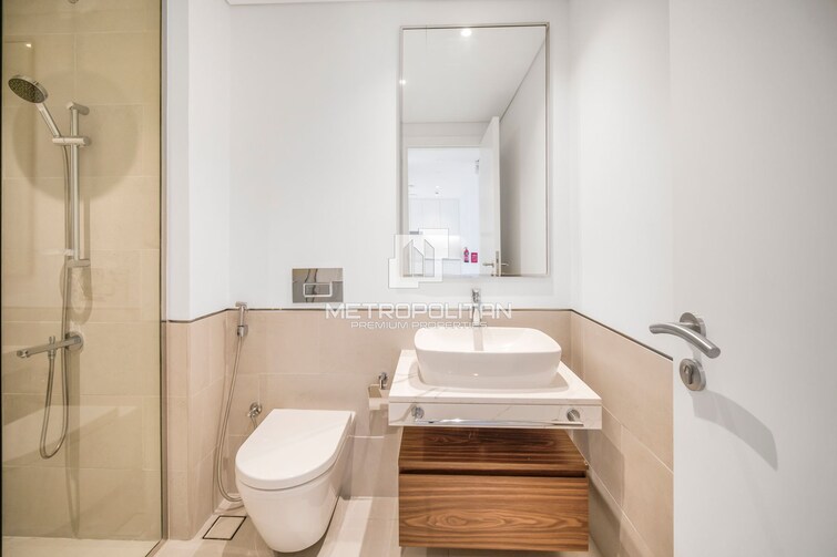  Apartment for Sale, Umm Suqeim, Dubai