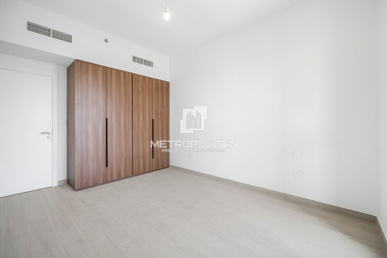  Apartment for Sale, Umm Suqeim, Dubai