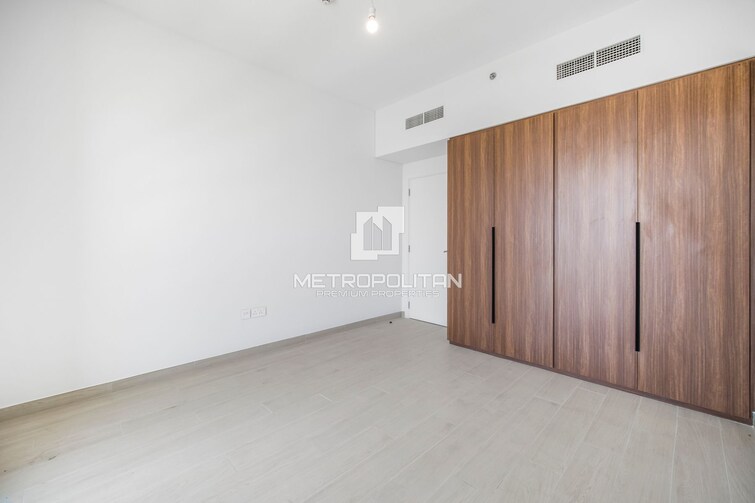  Apartment for Sale, Umm Suqeim, Dubai