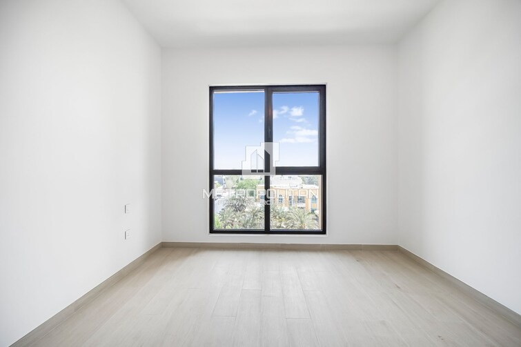  Apartment for Sale, Umm Suqeim, Dubai