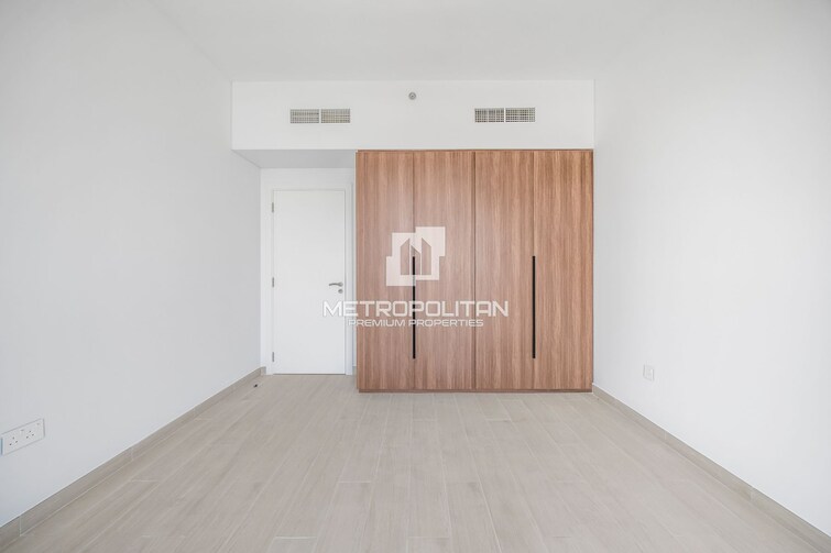  Apartment for Sale, Umm Suqeim, Dubai