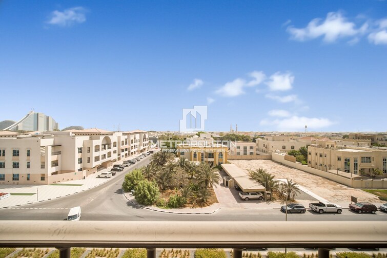  Apartment for Sale, Umm Suqeim, Dubai