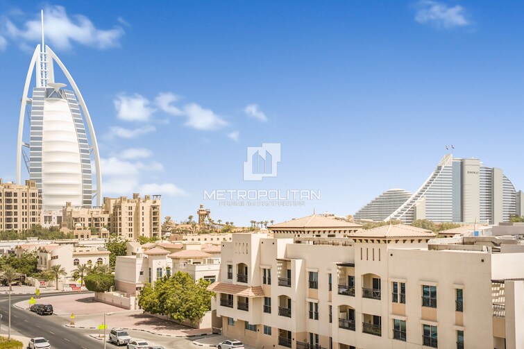  Apartment for Sale, Umm Suqeim, Dubai