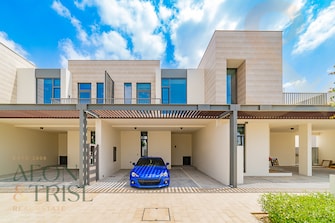 3 BR Townhouse For Sale in Sun Cover Image