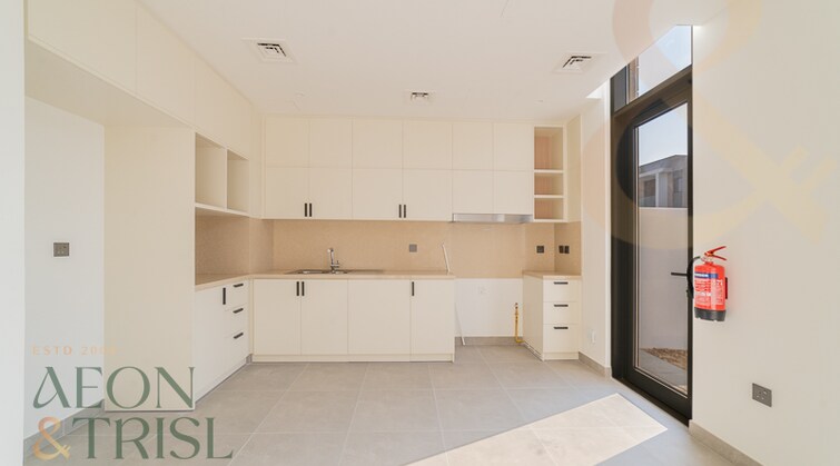 Ruba Townhouse for Rent, Arabian Ranches 3, Dubai