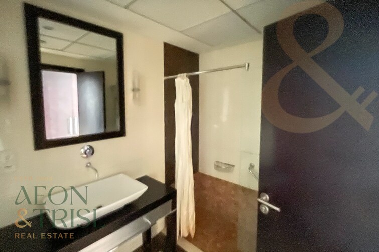 JLT Cluster S (Green Lake Towers) Apartment for Sale, Jumeirah Lake Towers (JLT), Dubai
