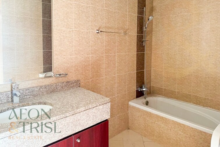 Oasis Tower 1 Apartment for Rent, Dubai Sports City, Dubai