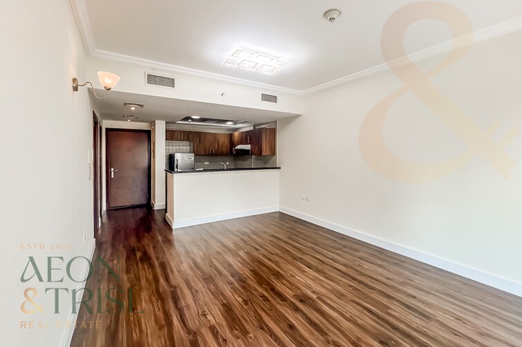 Golf View Residence Apartment for Sale, Dubai Sports City, Dubai