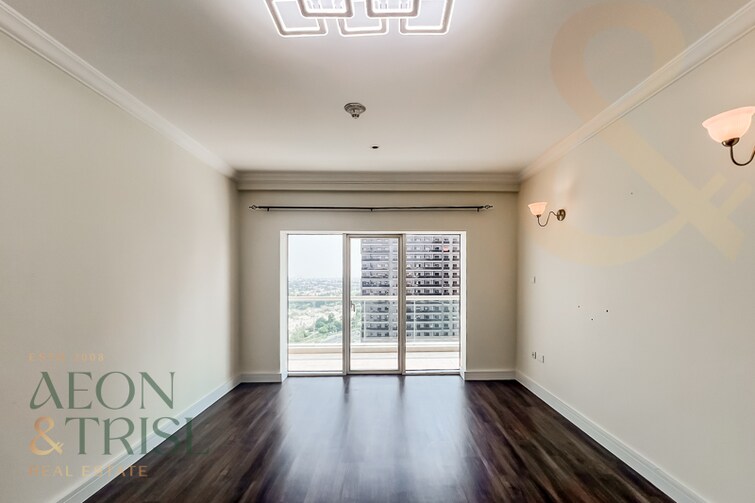 Golf View Residence Apartment for Sale, Dubai Sports City, Dubai