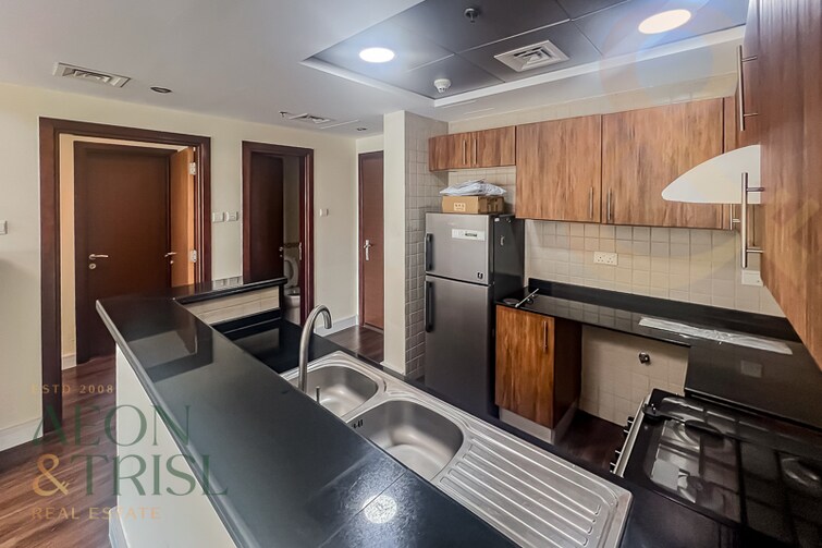 Golf View Residence Apartment for Sale, Dubai Sports City, Dubai