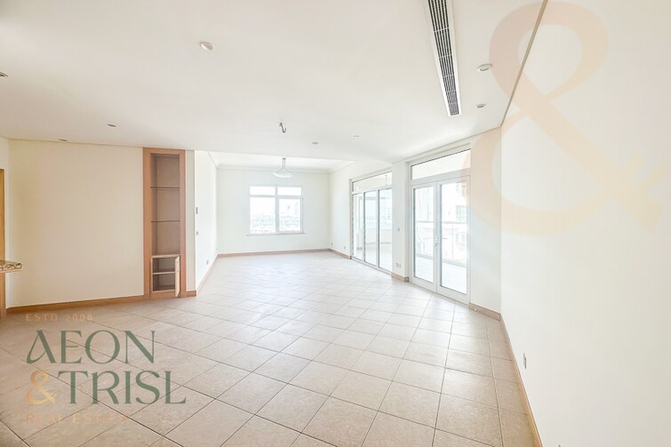 Shoreline Apartments Apartment for Rent, Palm Jumeirah, Dubai