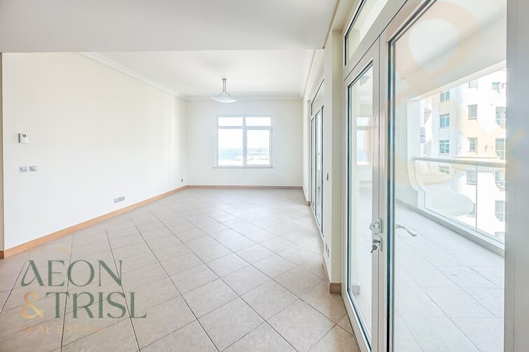 Shoreline Apartments Apartment for Rent, Palm Jumeirah, Dubai