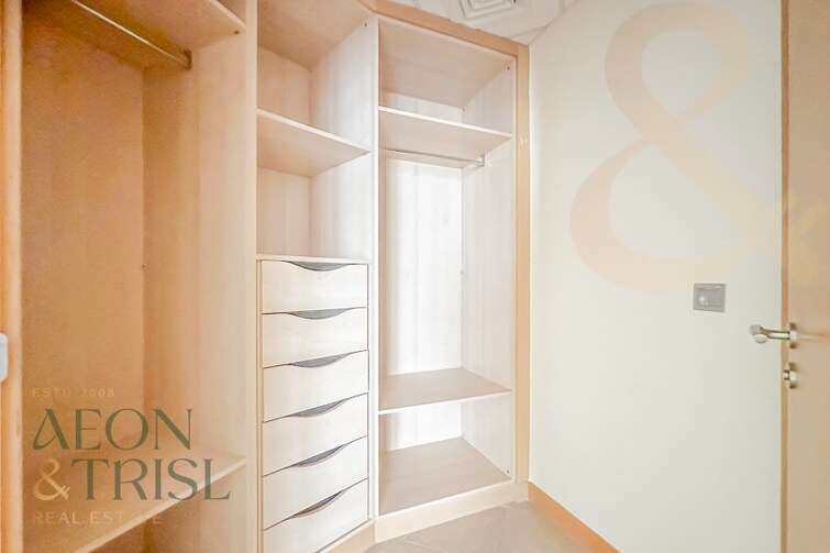 Shoreline Apartments Apartment for Rent, Palm Jumeirah, Dubai