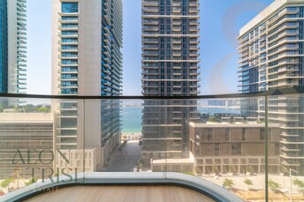 EMAAR Beachfront Apartment for Rent, Dubai Harbour, Dubai