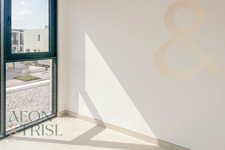 Shams Townhouses Townhouse for Rent, Town Square, Dubai