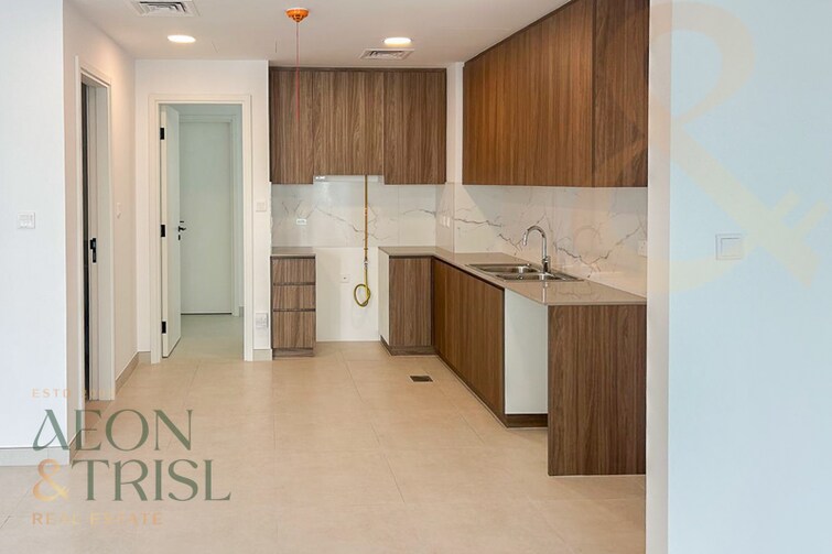 Shams Townhouses Townhouse for Rent, Town Square, Dubai