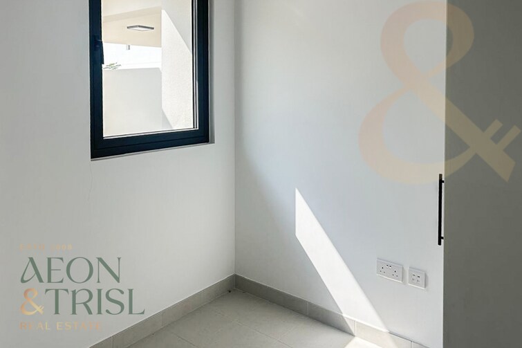 Shams Townhouses Townhouse for Rent, Town Square, Dubai