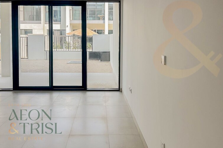 Shams Townhouses Townhouse for Rent, Town Square, Dubai