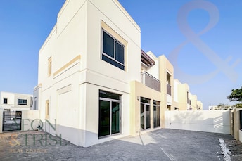 Naseem Townhouses Villa for Rent, Town Square, Dubai