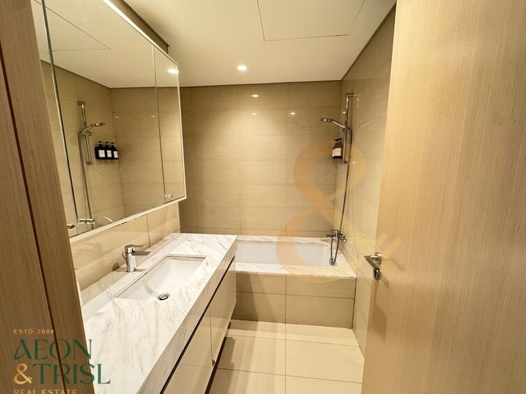 Burj Royale Apartment for Rent, Downtown Dubai, Dubai