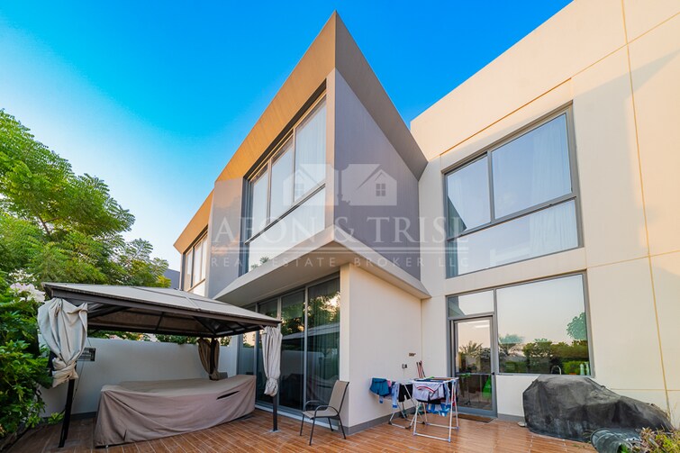 Gardenia Townhomes Townhouse for Rent, Wasl Gate, Dubai