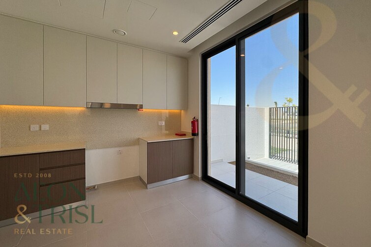 Green View Residences Townhouse for Rent, Barsha Heights (Tecom), Dubai
