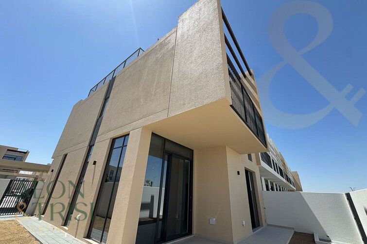Green View Residences Townhouse for Rent, Barsha Heights (Tecom), Dubai
