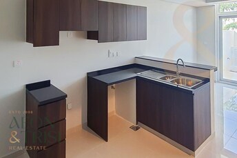  Townhouse for Rent, DAMAC Hills 2 (Akoya by DAMAC), Dubai
