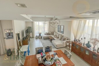 Green Community (Motor City) Townhouse for Rent, Motor City, Dubai