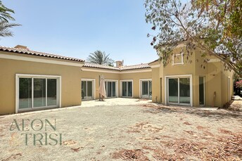 4 BR Villa For Sale in Dubai Investment Park (DIP)