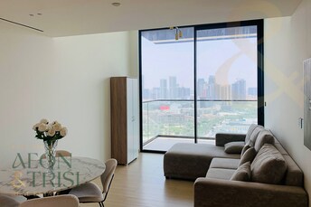 1 BR Apartment For Sale in Binghatti Corner