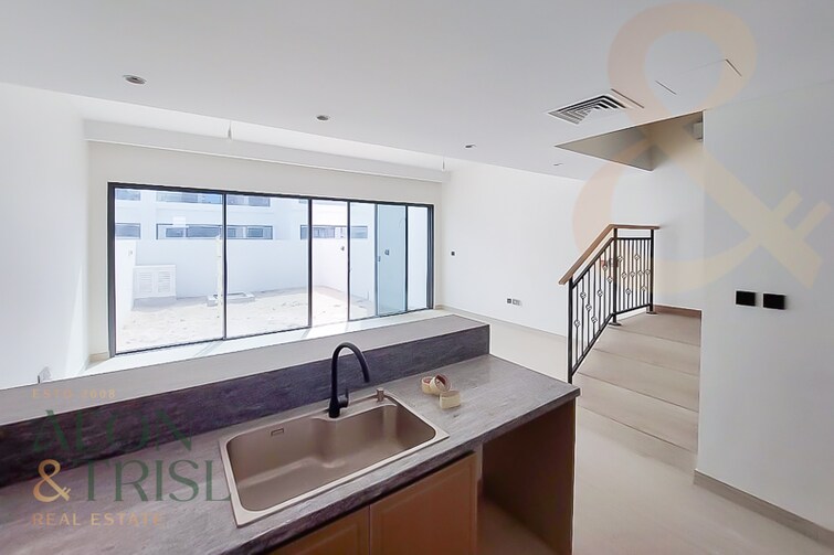 Santorini Townhouse for Rent, Damac Lagoons, Dubai