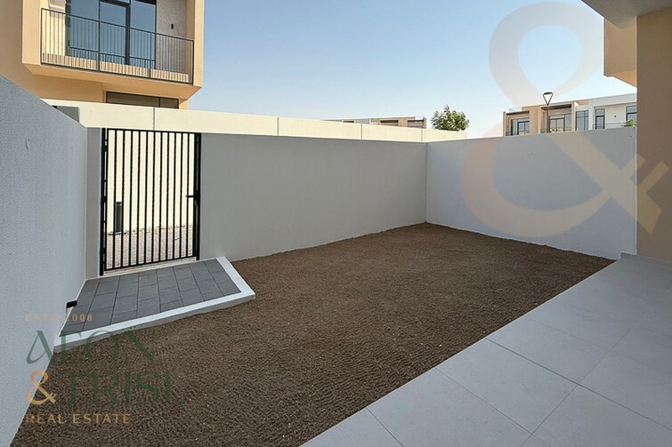 Green View Residences Townhouse for Rent, Barsha Heights (Tecom), Dubai
