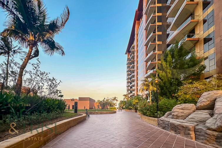 Tiara Residences Apartment for Rent, Palm Jumeirah, Dubai