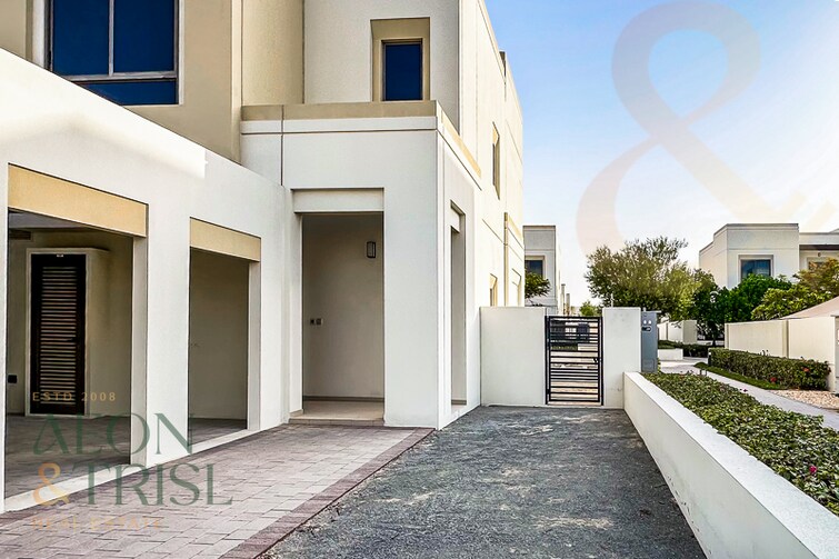 Naseem Townhouses Townhouse for Rent, Town Square, Dubai