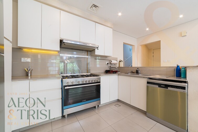 Zahra Townhouses Townhouse for Rent, Town Square, Dubai