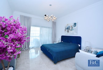 2 BR Apartment For Sale in The Fairmont Palm Residence North Cover Image