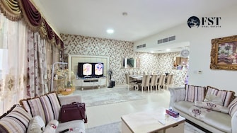 3 BR Townhouse For Rent in Warsan Village Cover Image