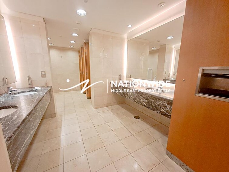 Landmark Tower Office Space for Rent, Corniche Road, Abu Dhabi